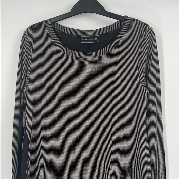 Black and Cream Striped Long Sleeve Layered Top - Picture 4 of 9